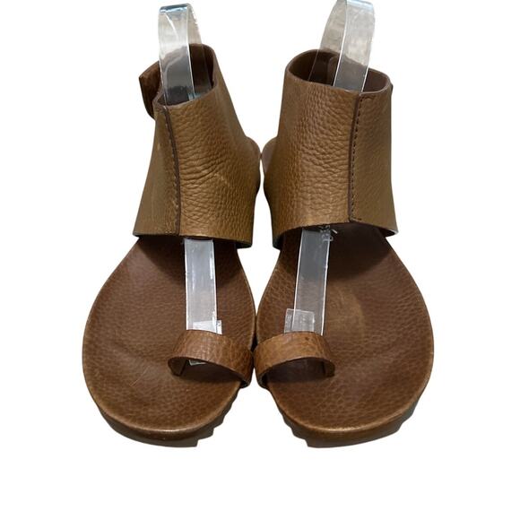 Pedro Garcia Vania Toe Ring Leather Sandals Brown Size  9 *FLAW* - Picture 2 of 8